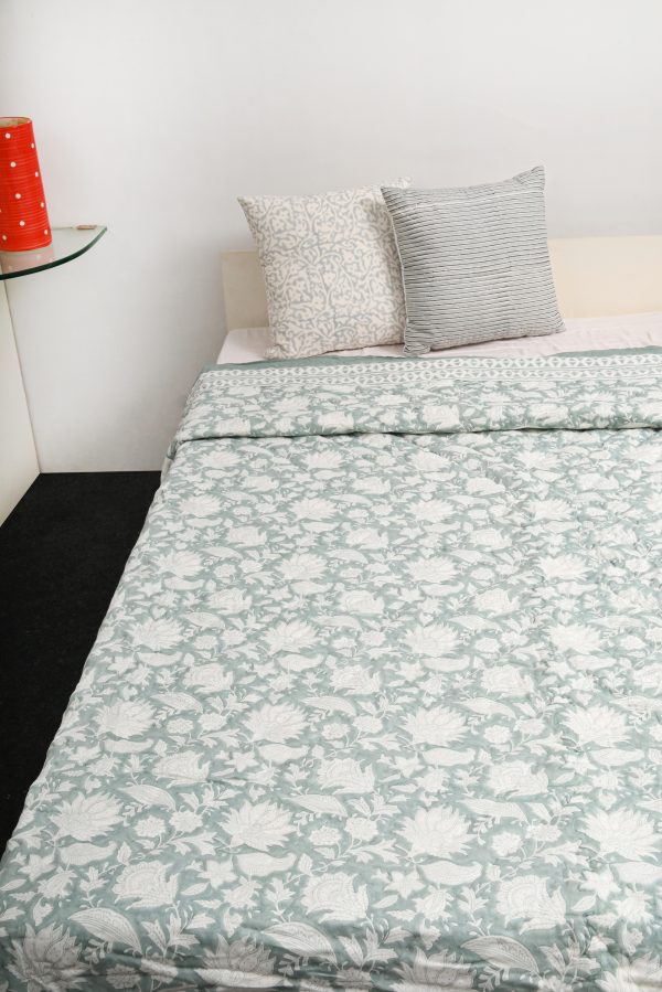 Green Prime Rose Block Printed Cotton Quilt - Image 3