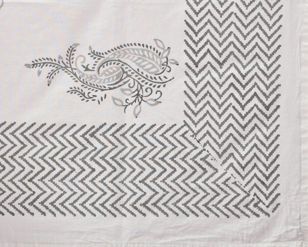 Silhouette Gray Block Printed Table Cover - Image 3