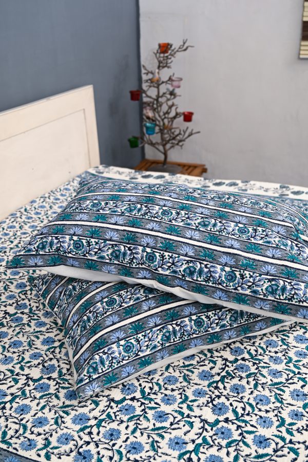Blue Balloon Block Printed Cotton Jute Bedcover with 2 Pillow Covers - Image 3