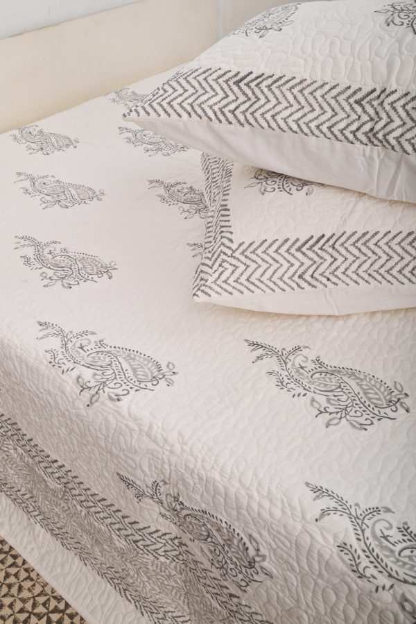 Fern Hand Block Printed Quilted Bedcover with Pillow Covers - Image 2