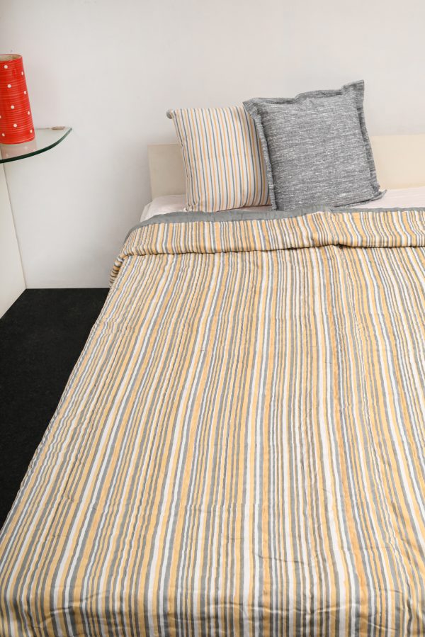 Gray Alpine Block Printed Cotton Quilt - Image 2