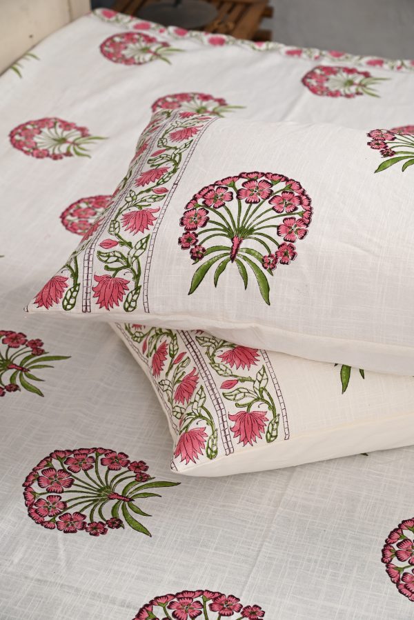 Wild Aster Block Printed , Jacquard Bedcover - Image 3