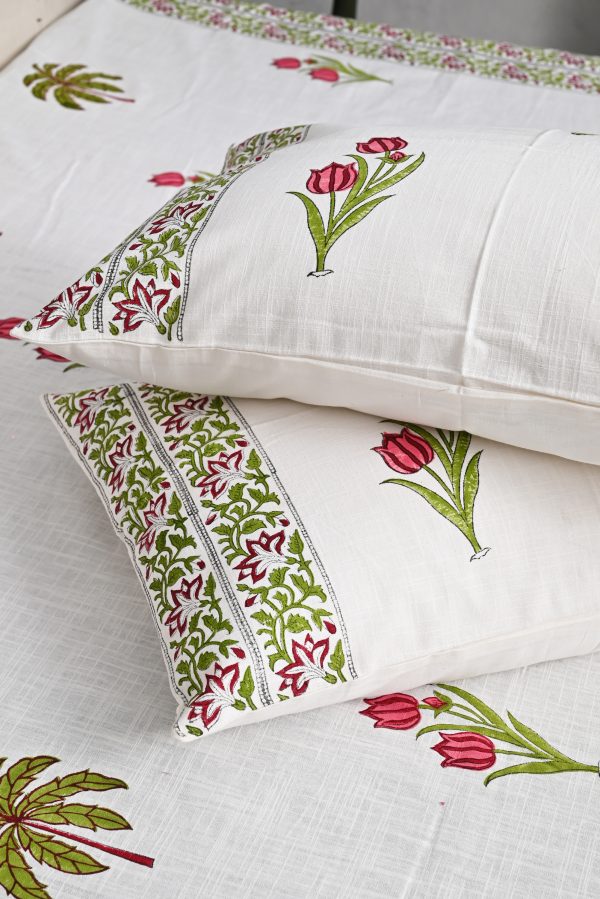 Red Aura Block Printed , Jacquard Bedcover - Image 2