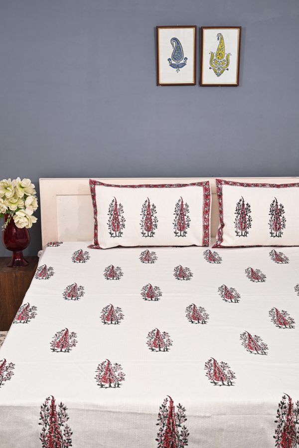 Oyster Red Block Printed , Jacquard Bedcover - Image 3