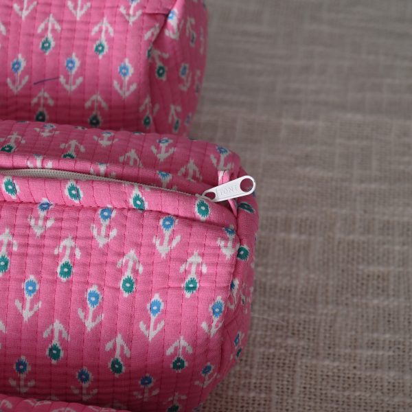Fascination 3 Pcs Travel Pouches - Image 2