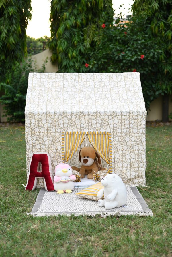 Linen Hug Baby Play Area