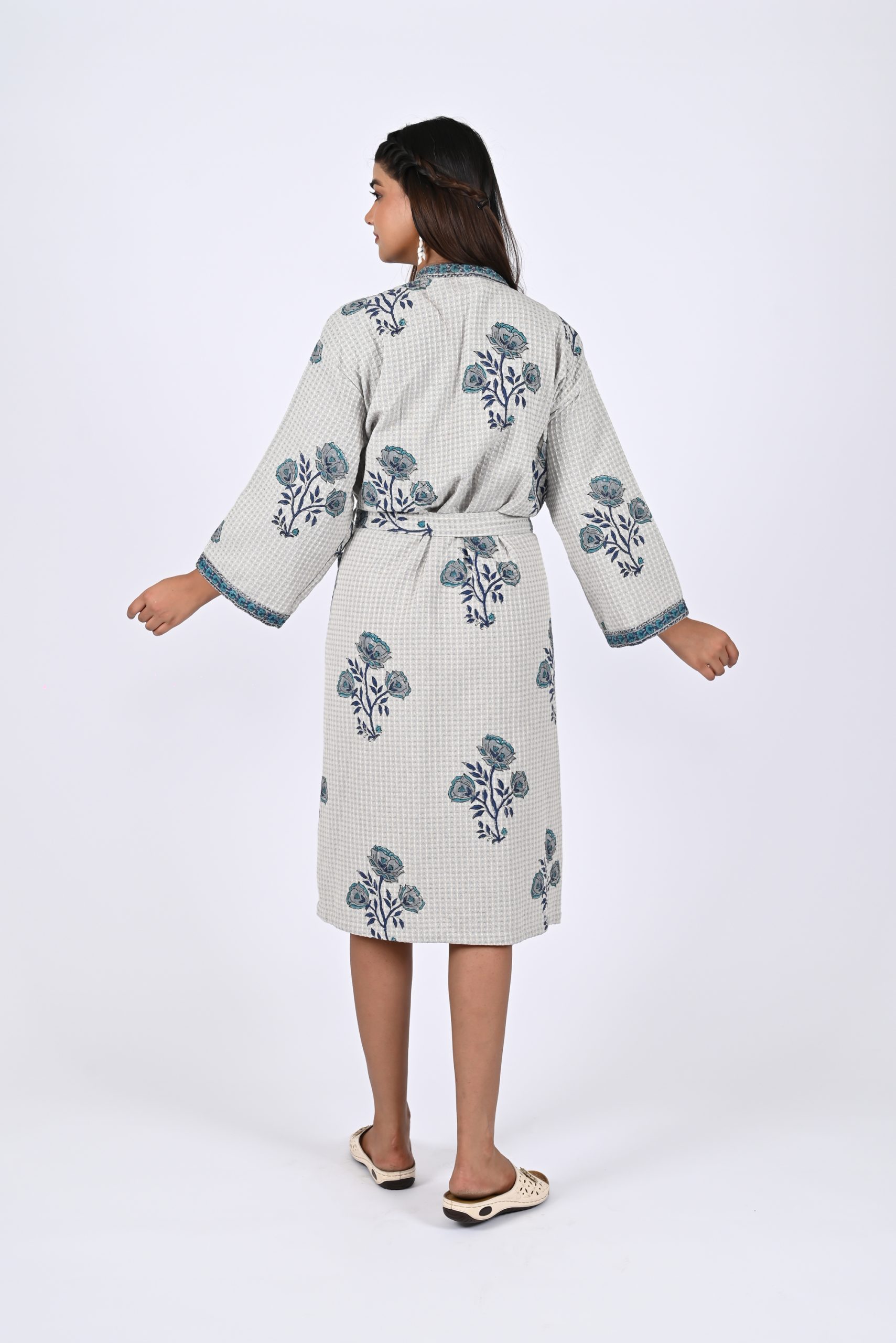 The seaside Rose Block Printed Bathrobe - Image 3