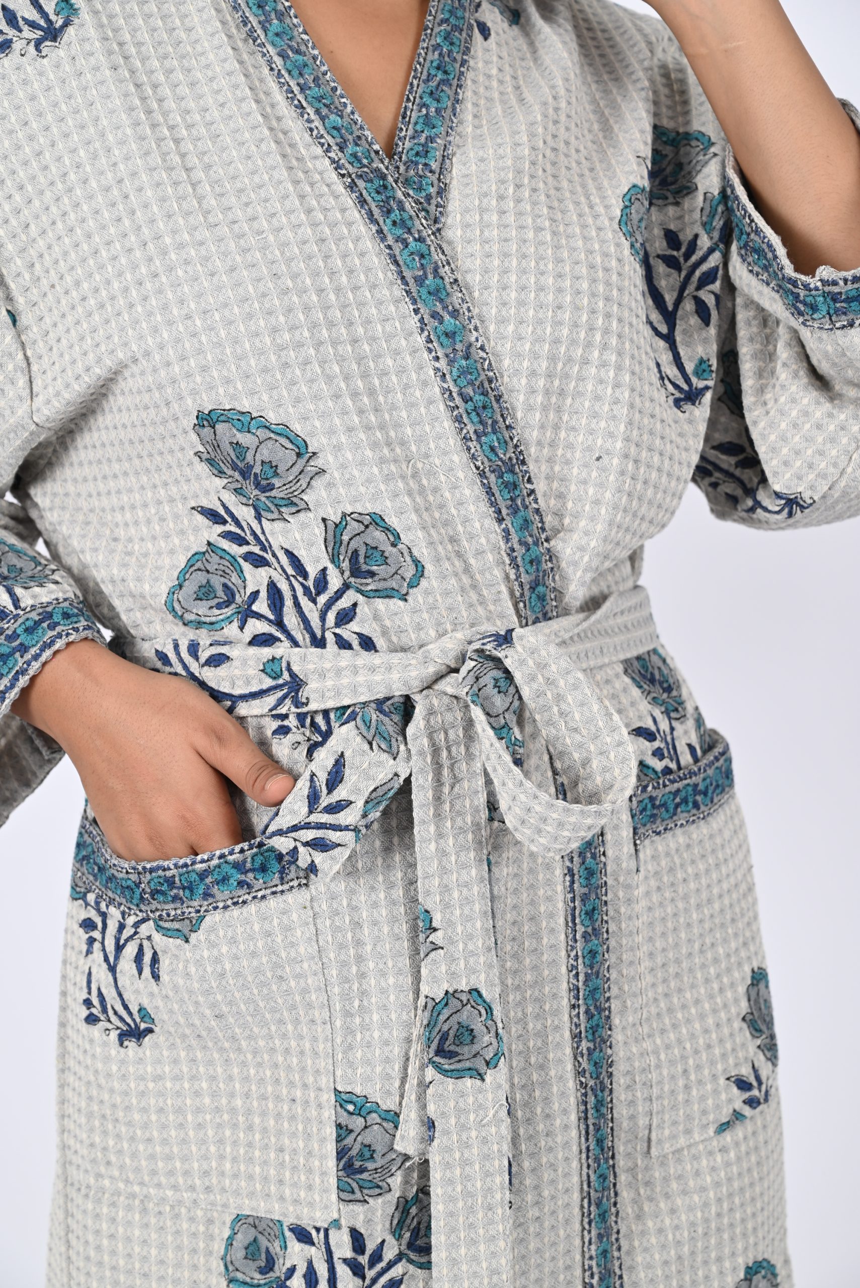 The seaside Rose Block Printed Bathrobe - Image 4